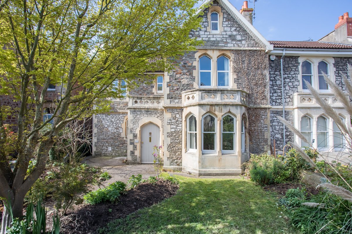 Quiet, spacious period house