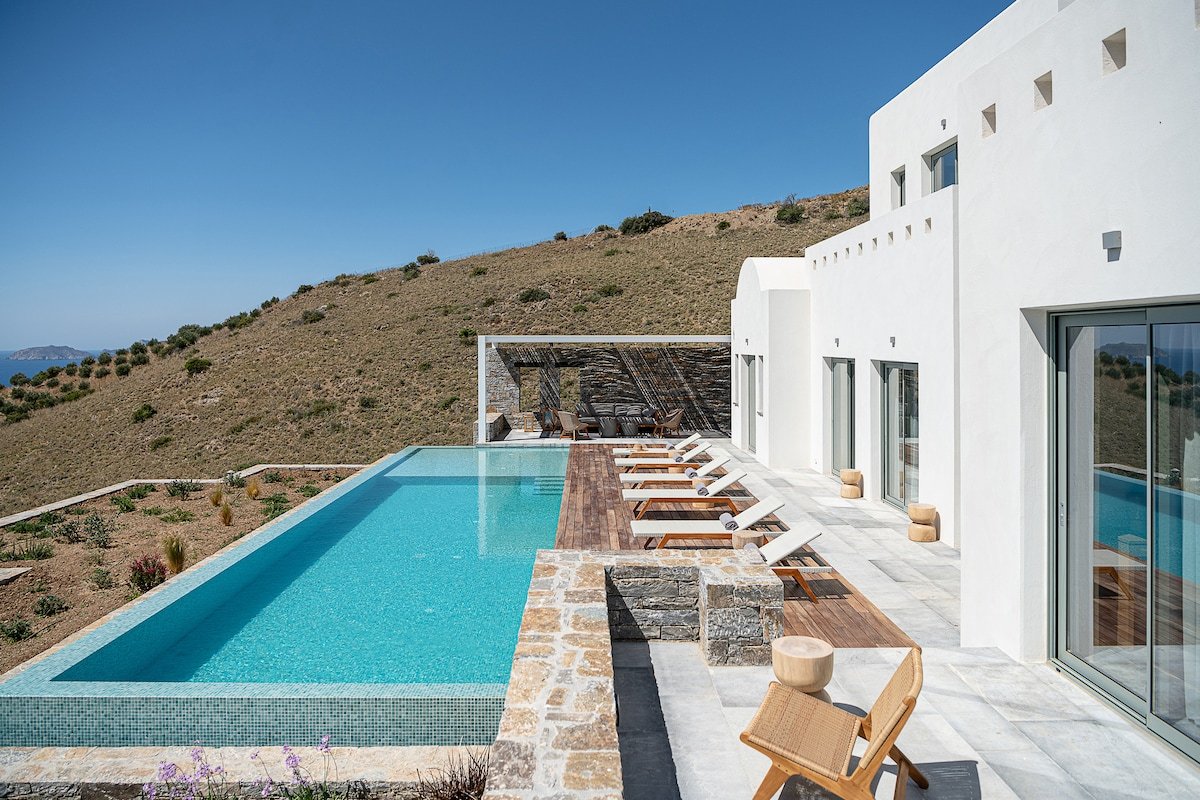 Villa Castellum with hammam and free heated pool gallery image 2