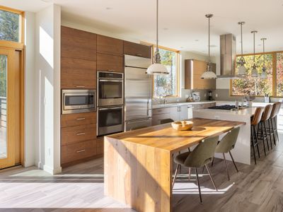 Luxury modern retreat