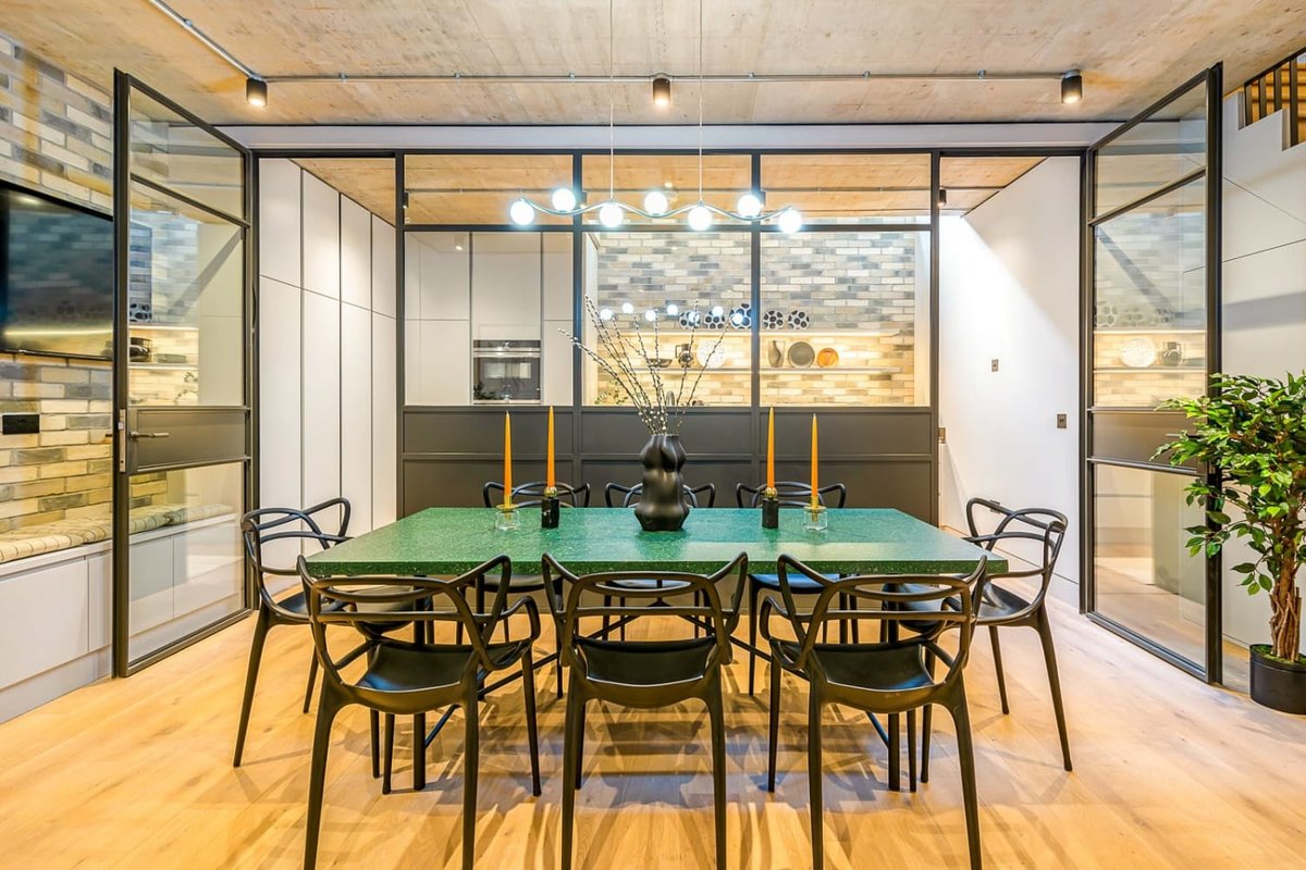 Large Luxury Contemporary Apt in Bloomsbury