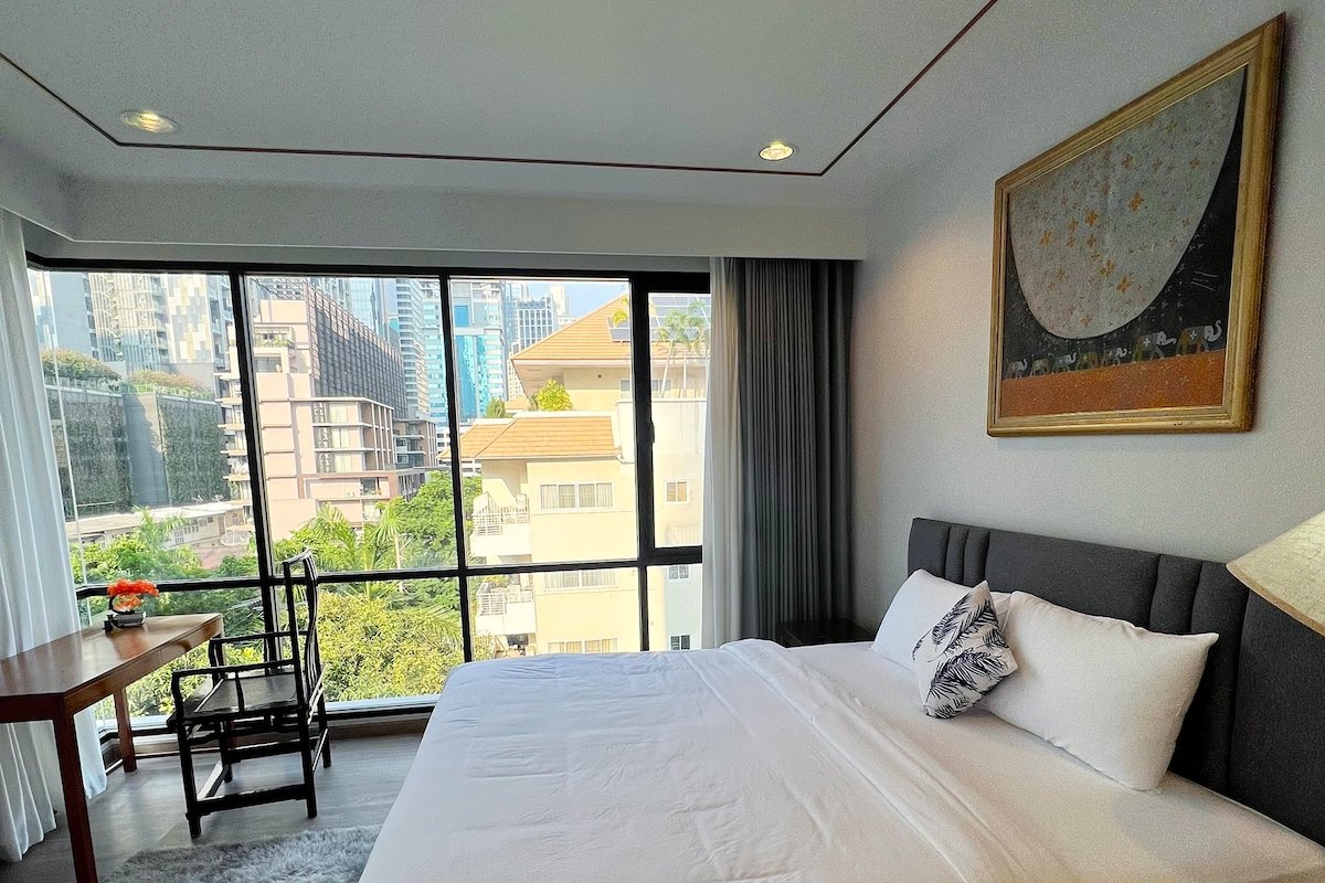 403: Luxury 2Beds 2Bath Pool & Gym, BTS City View gallery image 3