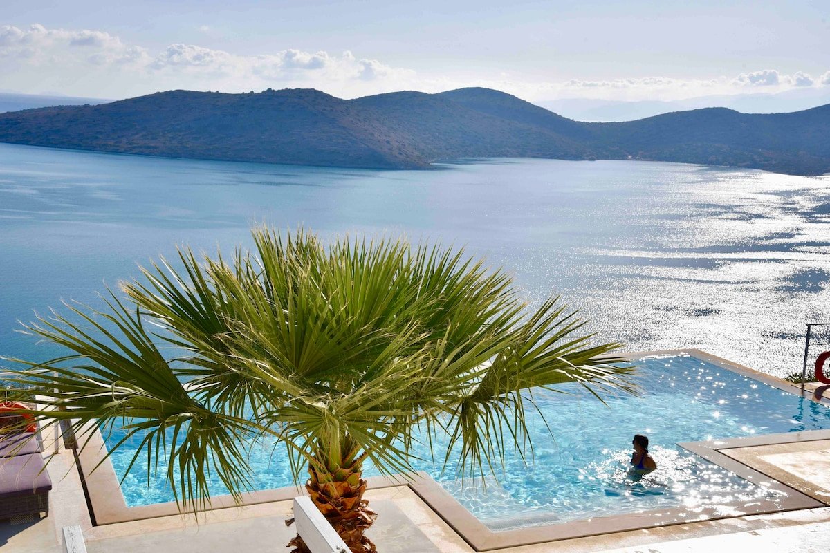 Emotion Art Villa gallery image 3