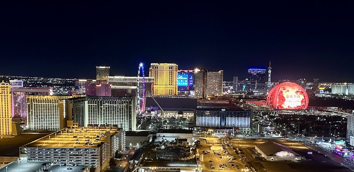 MGM Signature 2BR2BA PH strip View No Resort Fee gallery image 2