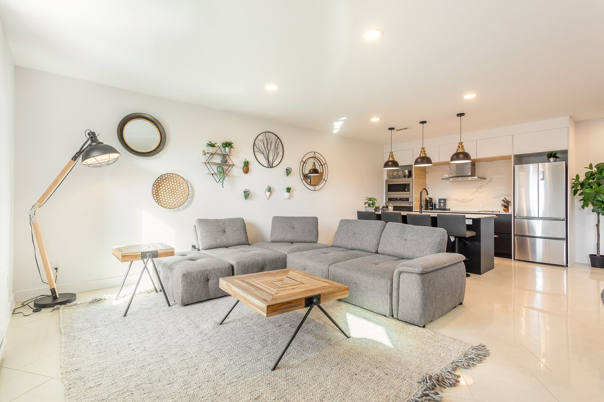 The Cottage – Spacious 6BR with Unique Terrace