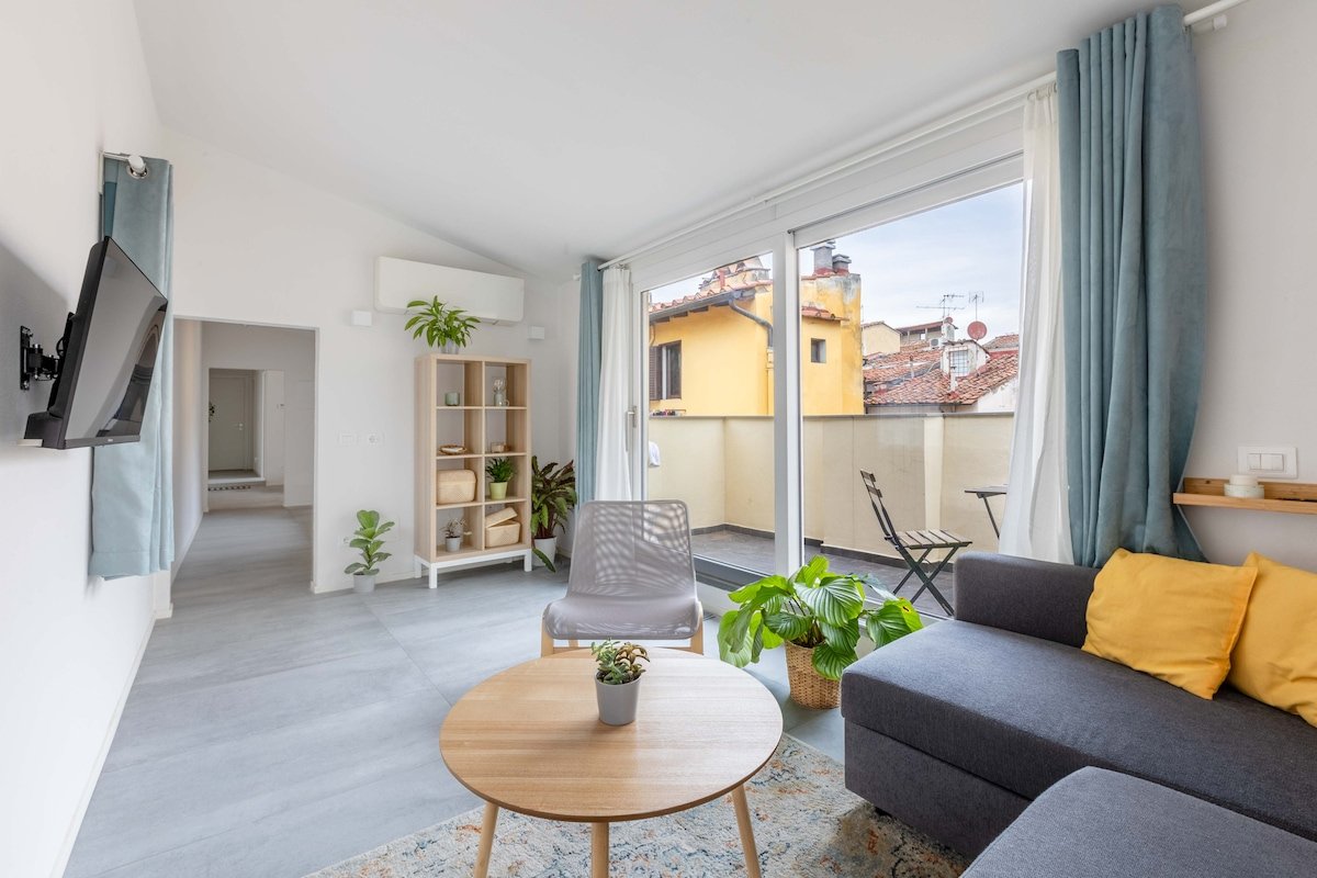 Specious & Renovated + Balcony – Great For Family gallery image 3