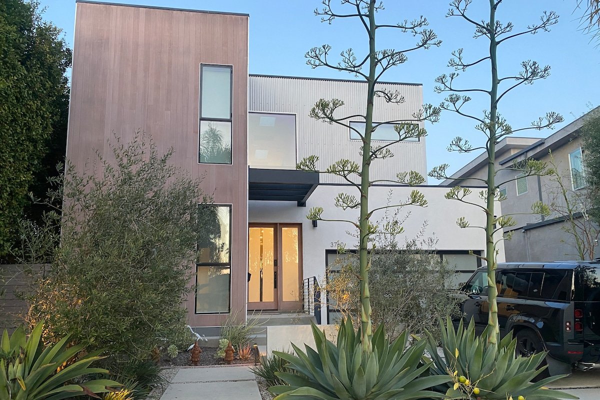 Modern house beautiful design gallery image 2