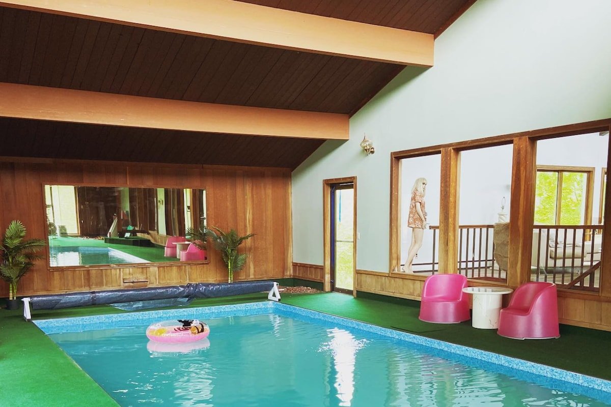 Grandpa’s Pool House gallery image 2