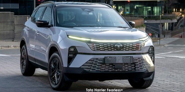 TATA HARRIER 2.0TD FEARLESS + A/T - 2 