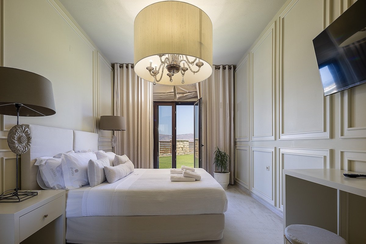 Villa Paralia A Beachfront Romance by etouri gallery image 3