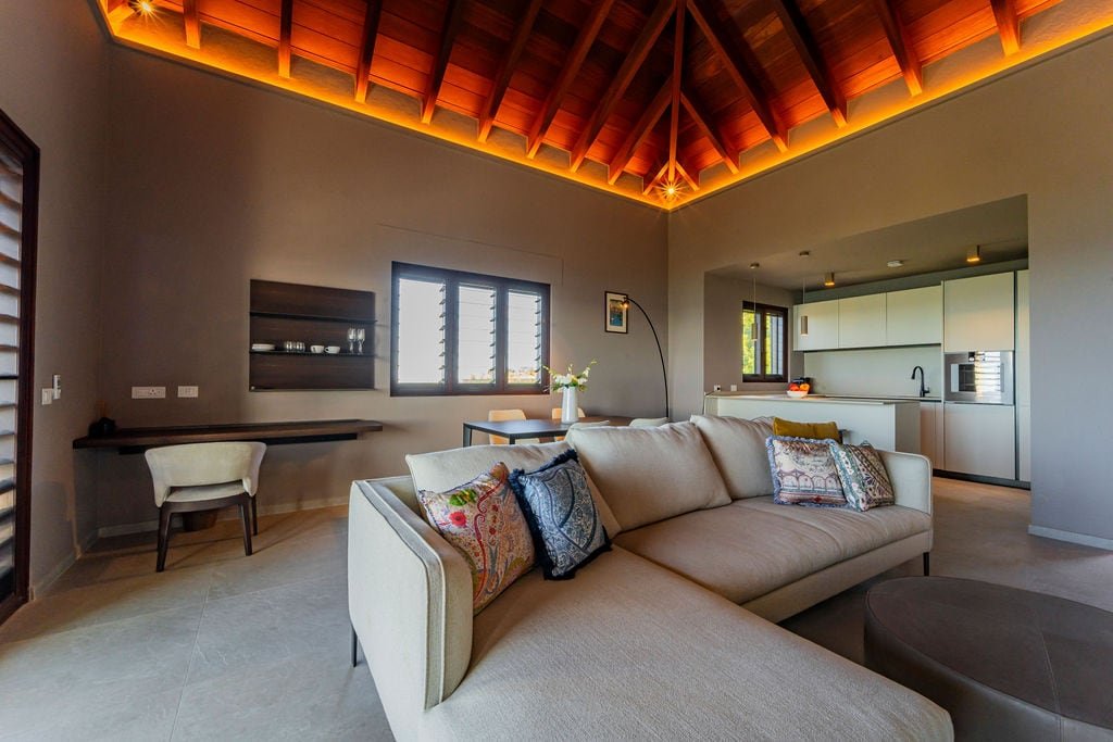 Spacious Ocean View Apartment