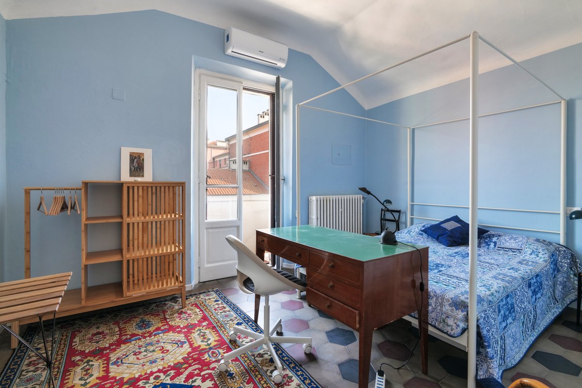 Bright, quiet, cozy home in Città Studi