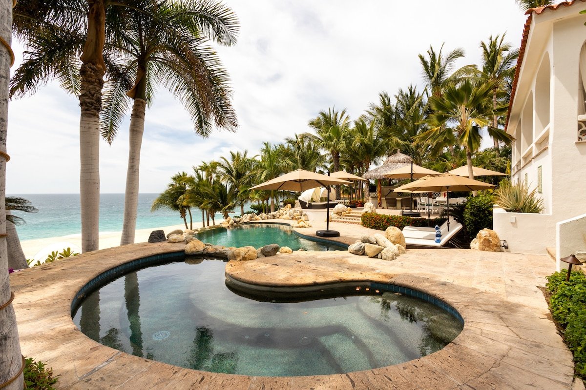 Casa Edwards a Beach Front at Villas del Mar gallery image 3