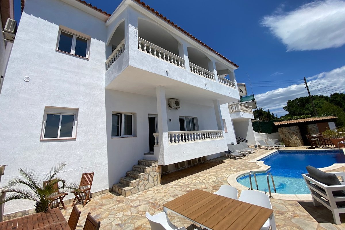 Volledig vernieuwde familievilla(10p.), zeezicht! gallery image 3