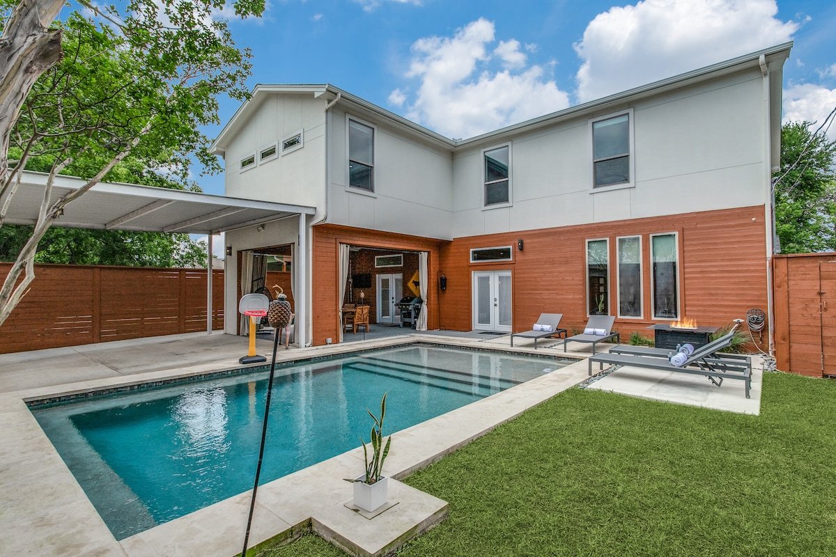 Pool Sauna Gym Pool Table Private Estate gallery image 3