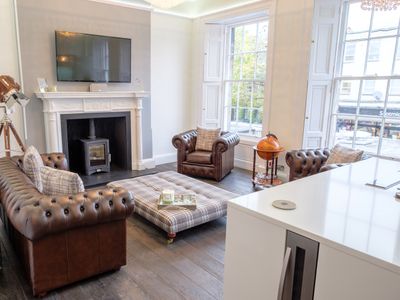 Central Luxury Townhouse *HEART OF STOCKBRIDGE*