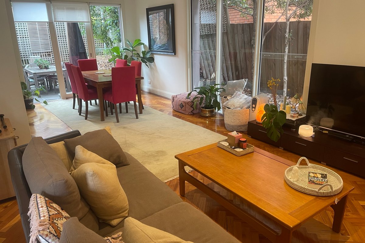 Family home with 3 generous bedrooms.