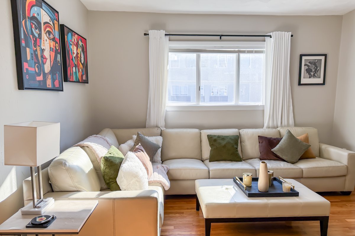 Private Parking! 4BR Family Home in South Boston