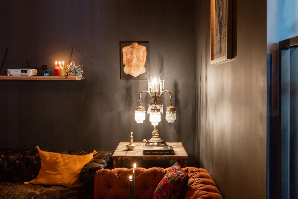 stunning contemporary oasis! gallery image 5