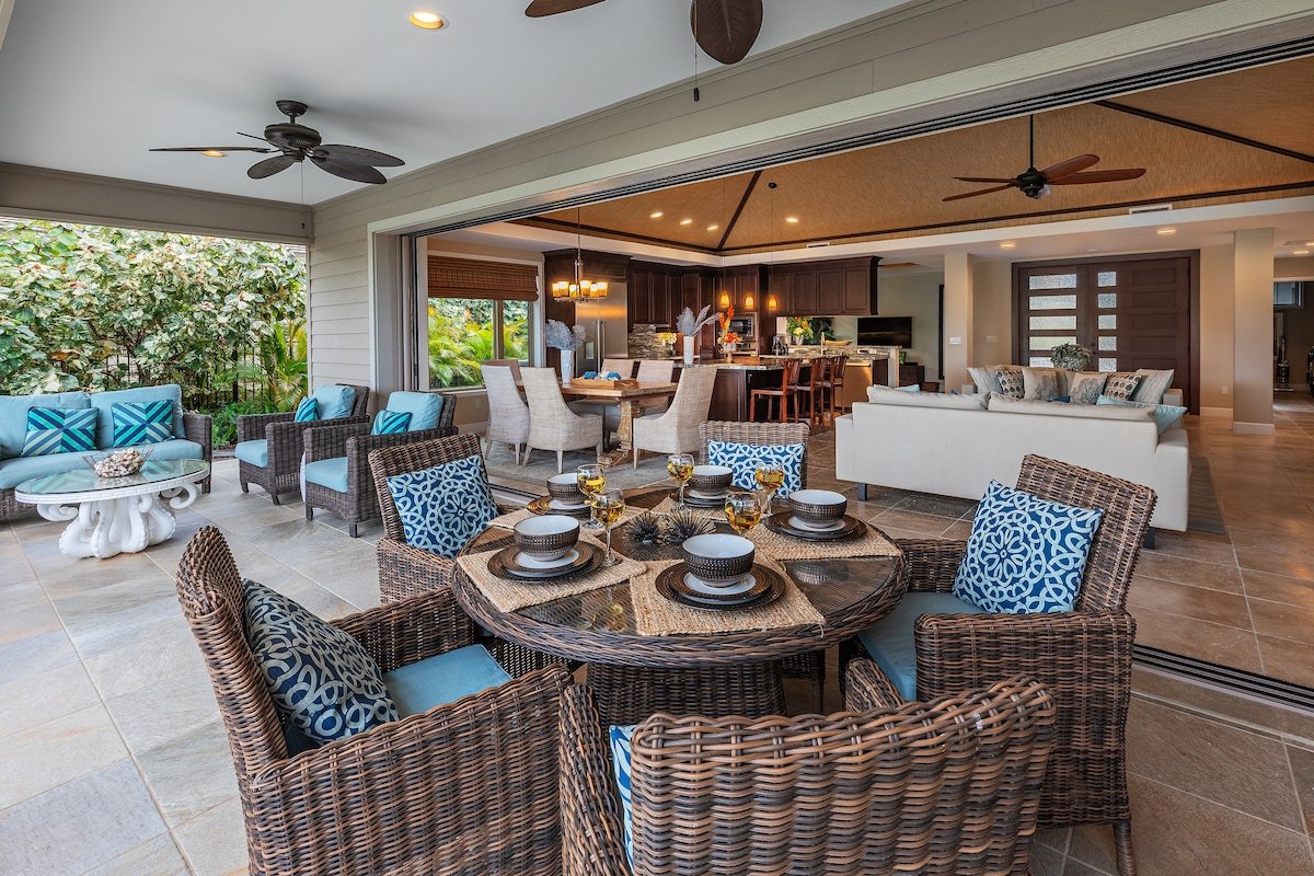 Beautiful 4 Bdrm Home at KaMilo w/pool, Sleeps 10! gallery image 2