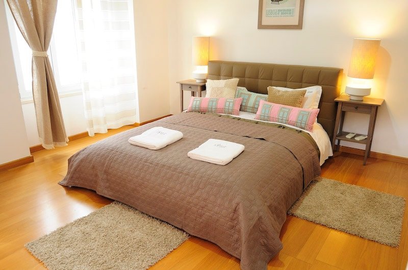 Large 5 bedroom Apartment w/ Spa Bath gallery image 4