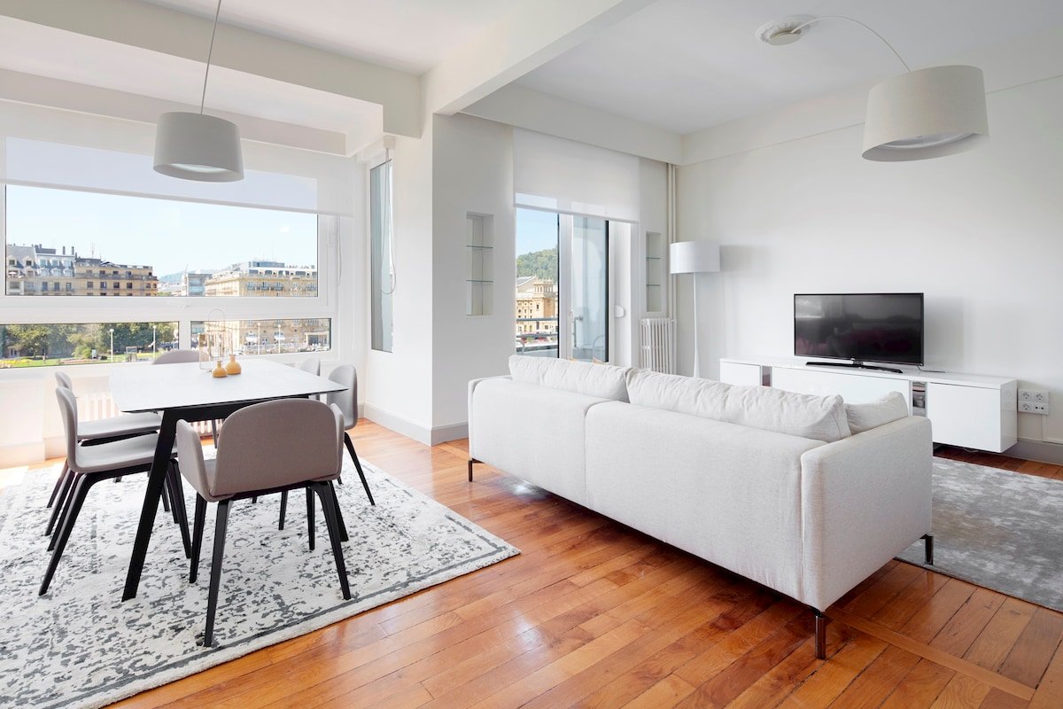 Okendo by FeelFree Rentals gallery image 2