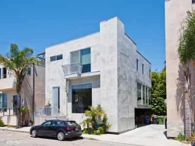 Casa La Vida Venice – Modern Luxury Living