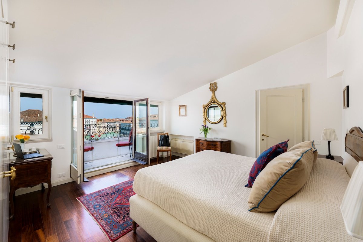 Ca’ Cerchieri Terrace Grand Canal gallery image 4