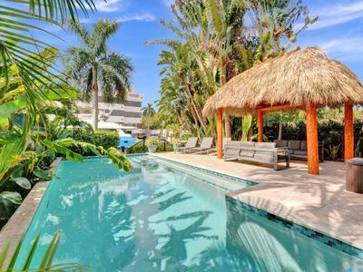 LAS OLAS ISLES Poolside Palms w/ DOCK – 5BD/4.5BTH