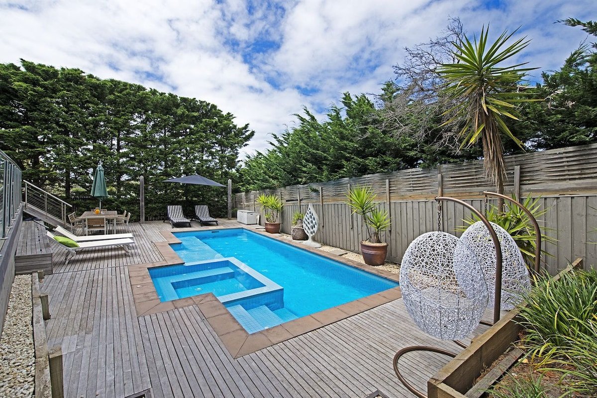 Corfu Sorrento – *Hurry! Book Now! Linen Included! gallery image 2