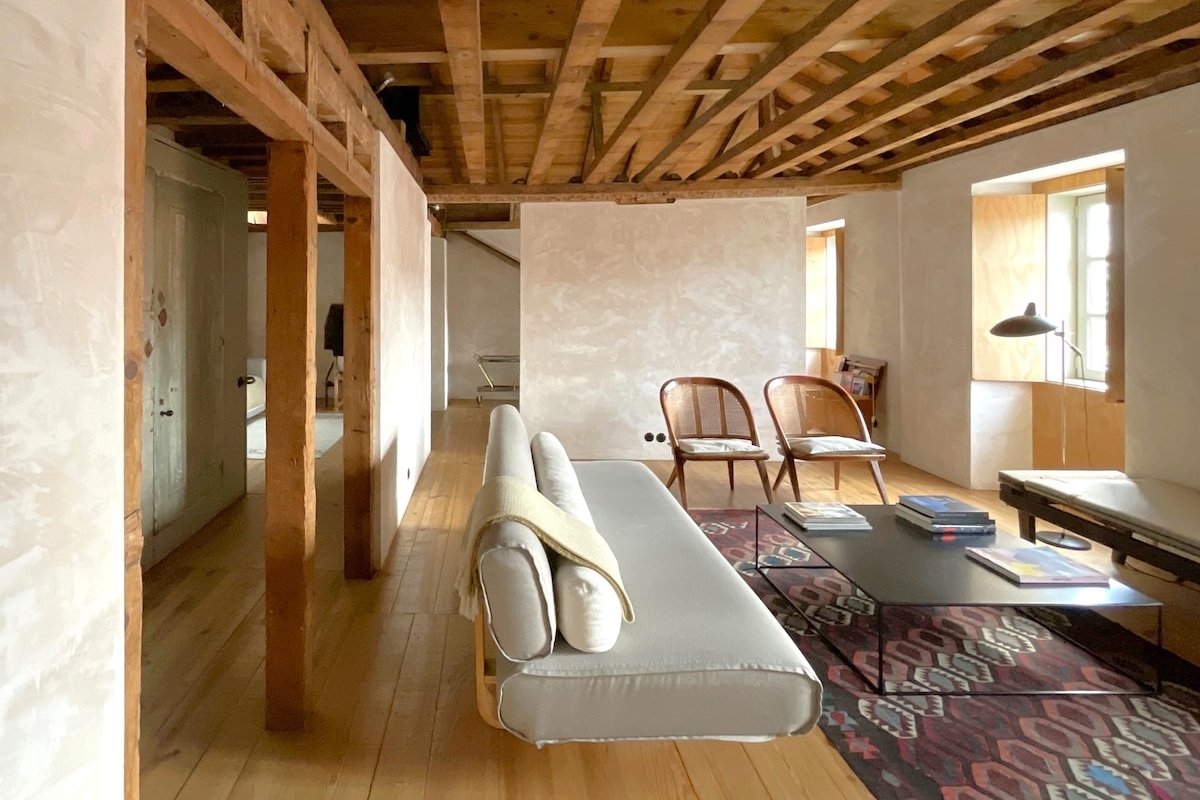 Under a Wooden Sky – Design Apt at Lisbon Downtown gallery image 2