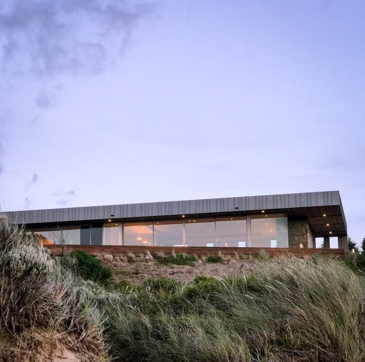 Absolute Beachfront Luxury Beach House gallery image 2