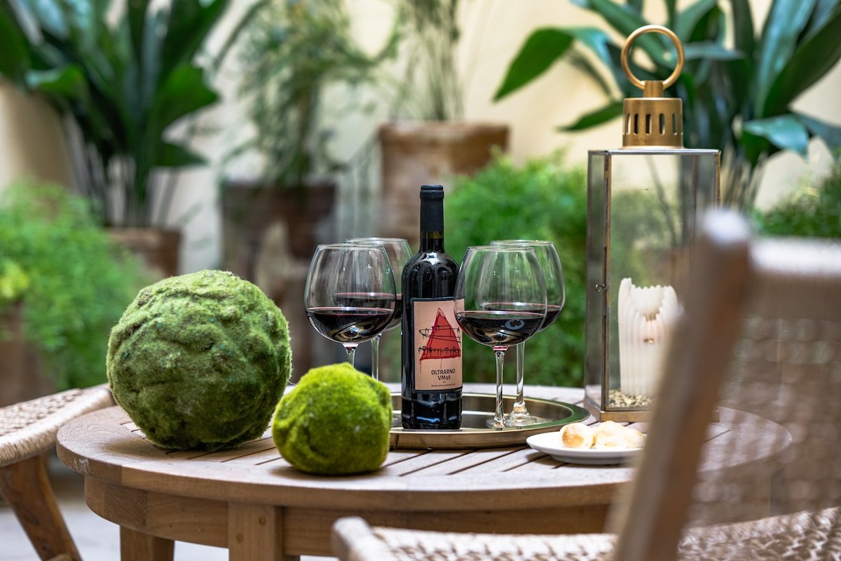 Luxury, location & comfort w/complimentary wine! gallery image 4