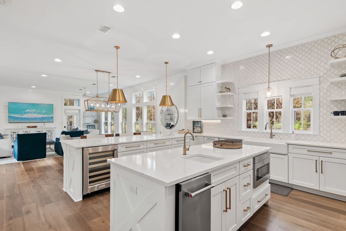 Caspian Blue Family Retreat | Golf Cart | Bikes gallery image 4