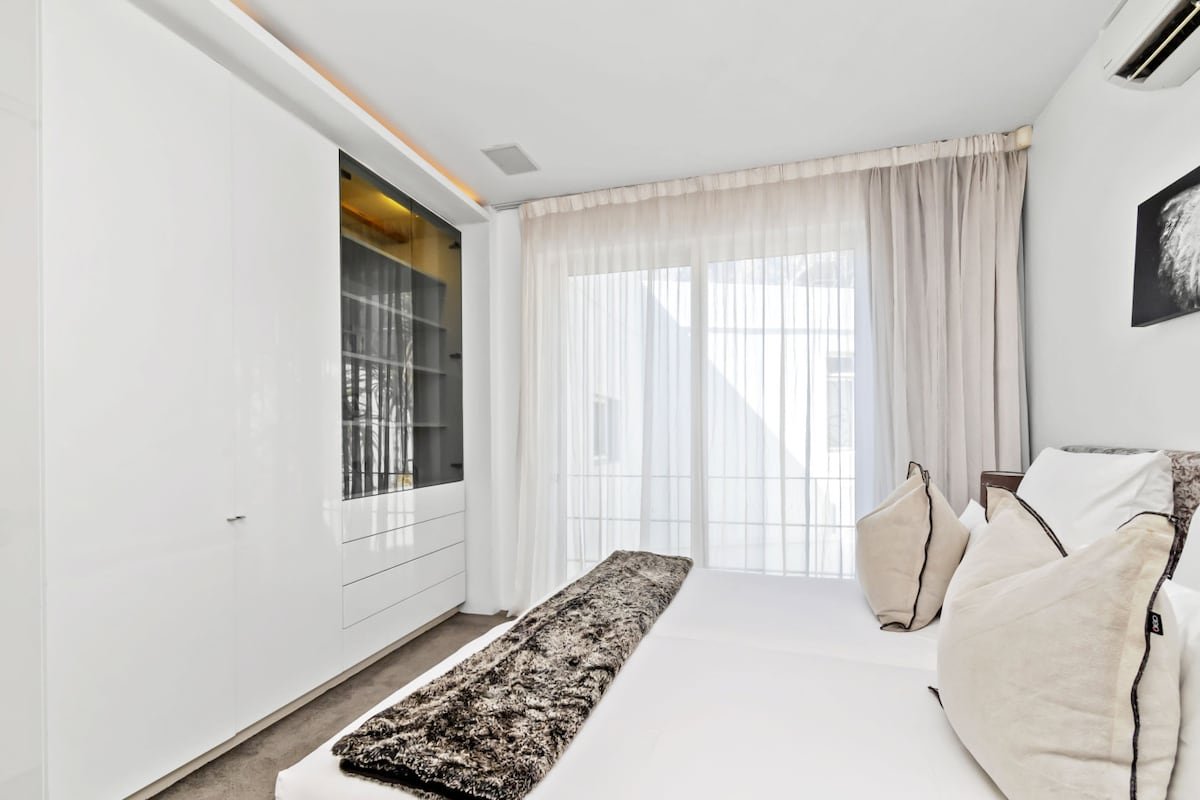 3 Bed Penthouse / Infinity Pool / No Loadshedding gallery image 3