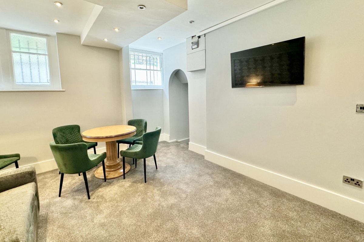 2 Bed/3 Bath New Flat, Patio, AC gallery image 3