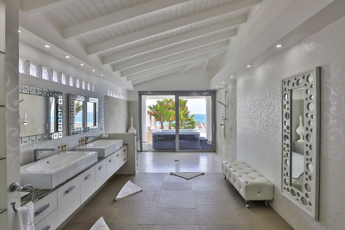 La Perla Palais gallery image 2