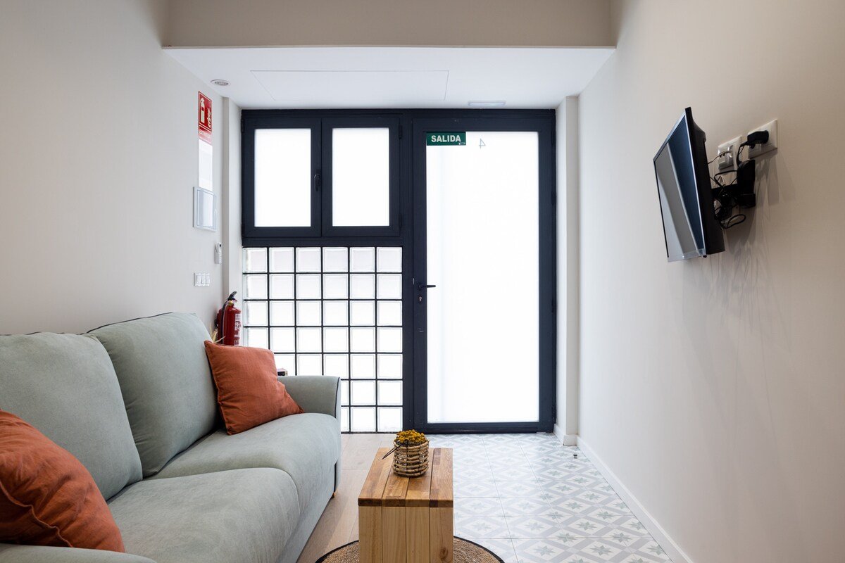 The Serreria Rooms IV by Florit Flats gallery image 5