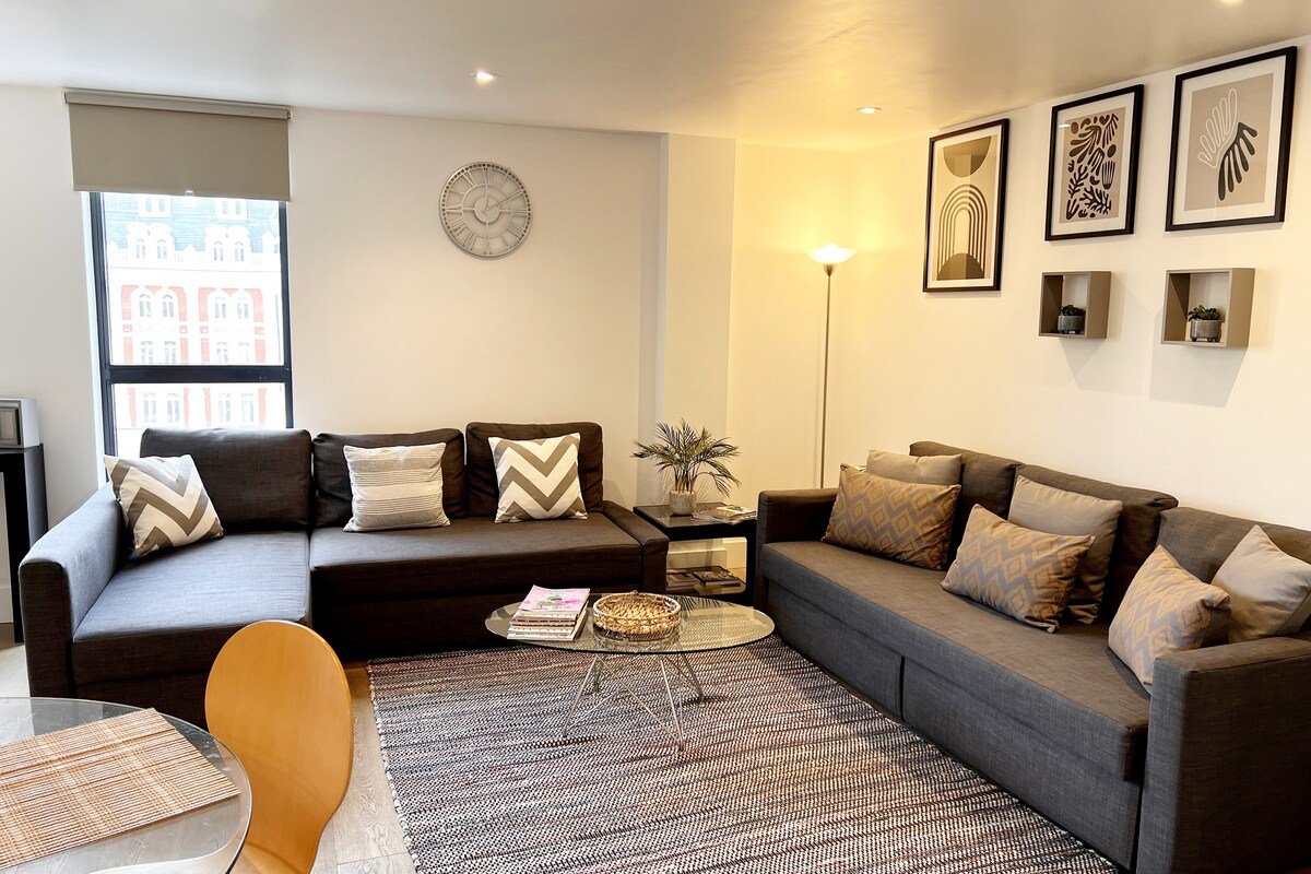 Amazing 2 bed apartment in heart of Covent Garden gallery image 3