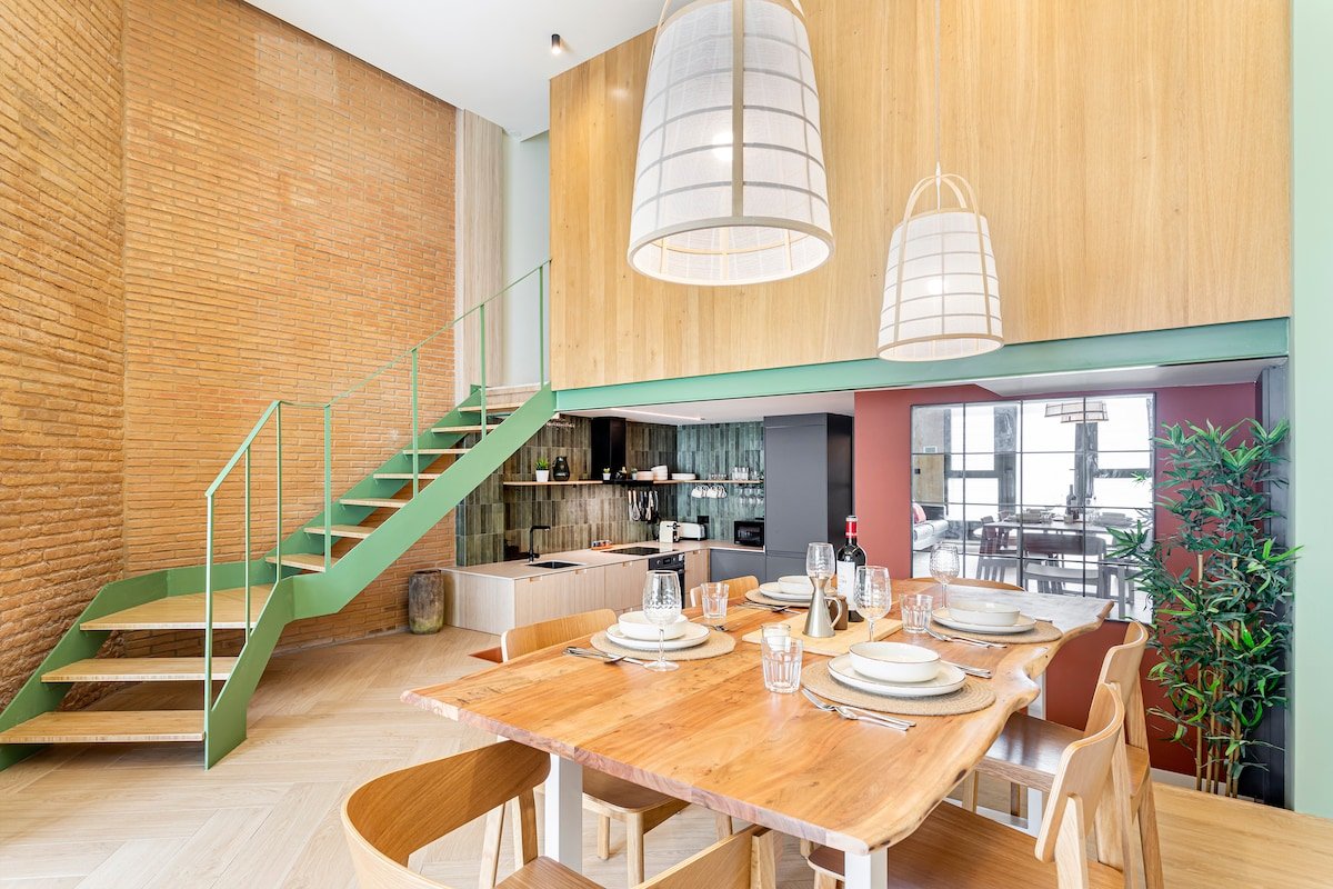 Cosy 3 bedroom city apartment near the beach gallery image 2