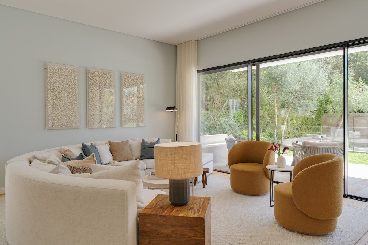 Cascais Contemporary Villa by Cadenzalux