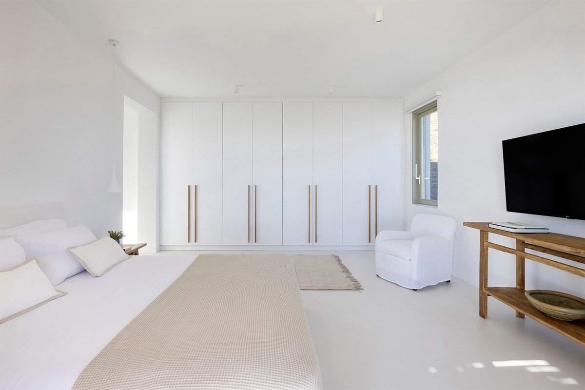 Thetis gallery image 5