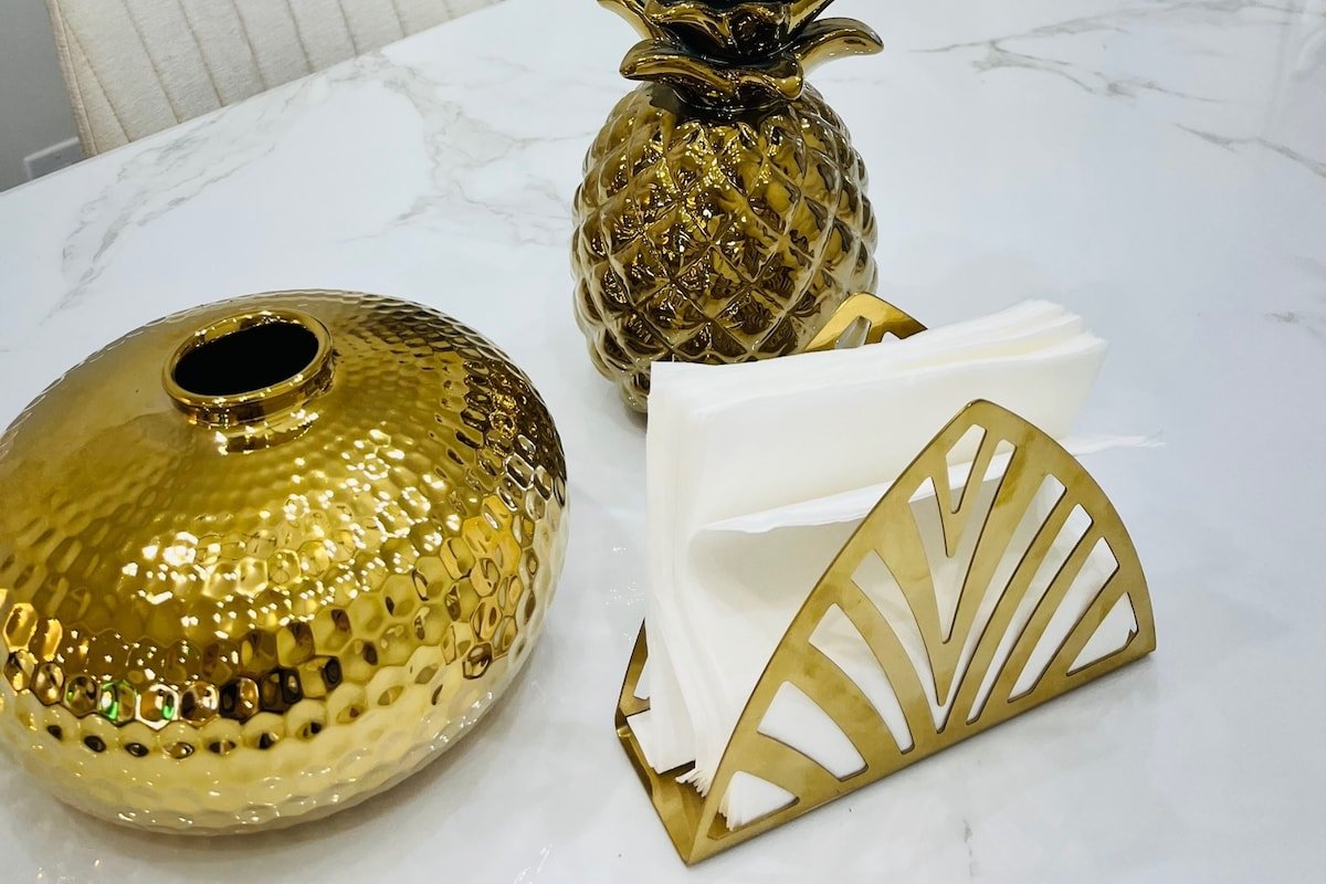 Elegant 6BR Home-Heart of Ottawa gallery image 5