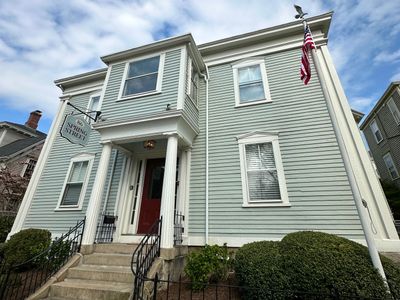 Charming Victorian Home Downtown Newport