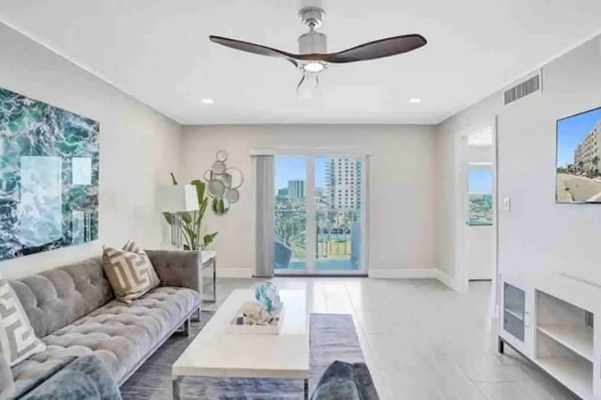 2BR Beach condo – Steps to beach gallery image 3