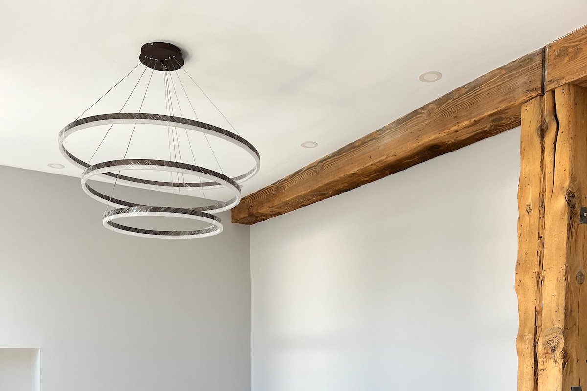 Delightful condo in OldMontréal, parking included gallery image 5