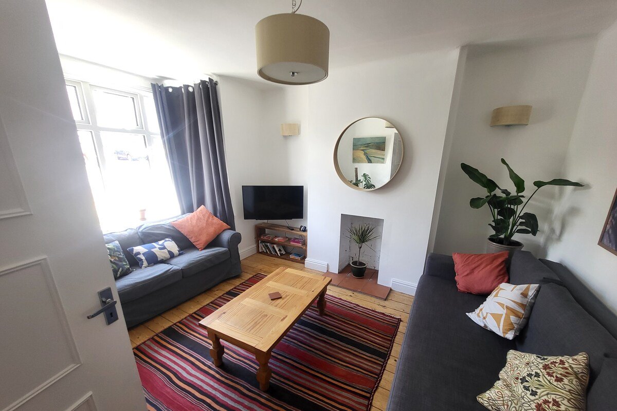 Bristol Art BnB gallery image 3