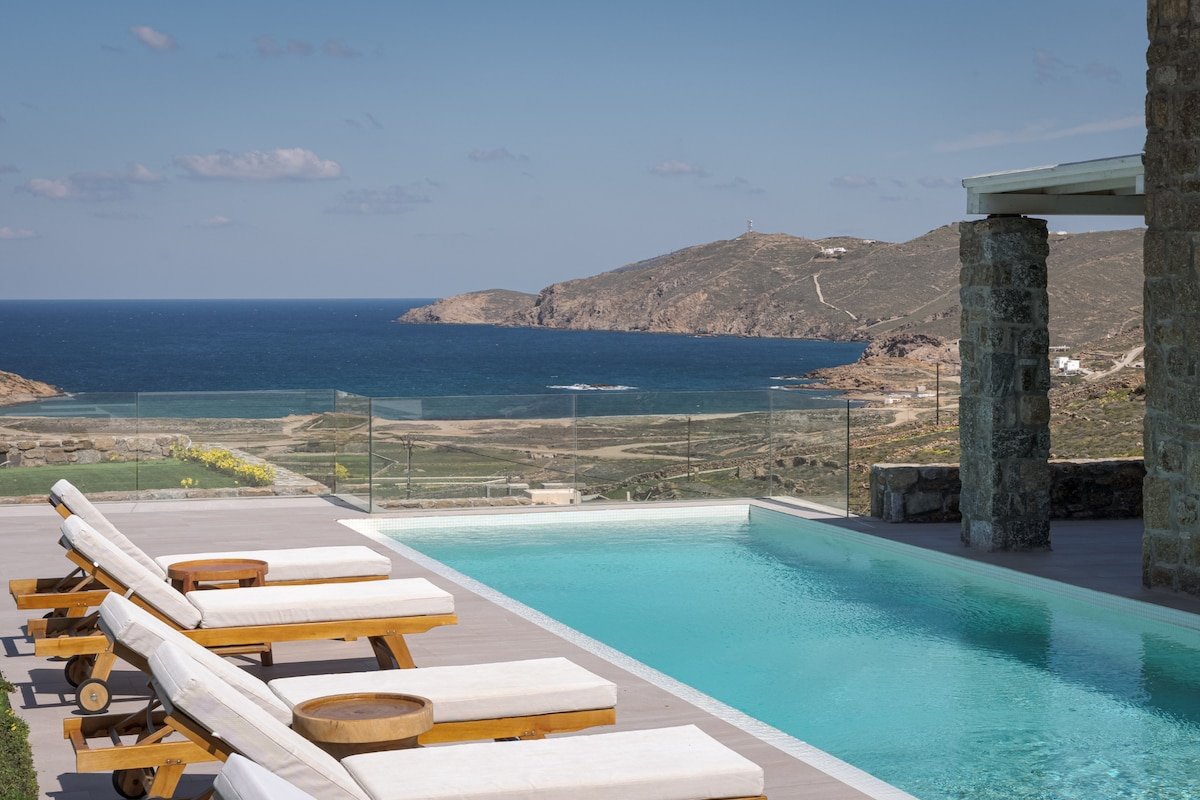 Retreat Hill Luxury Villa Two Mykonos gallery image 2