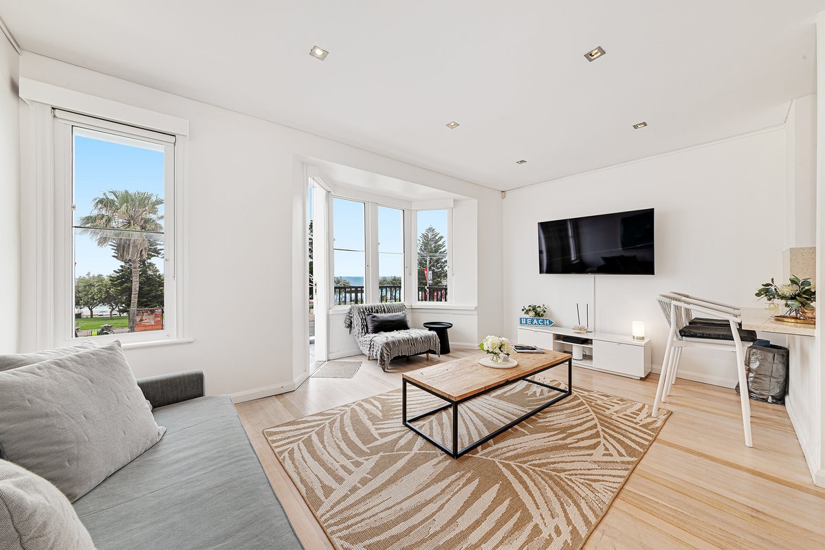 Hazel U 1, Beach Front with Balcony, 2 Bedrooms