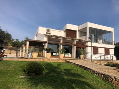 NICE VILLA IN ESTABLIMENTS