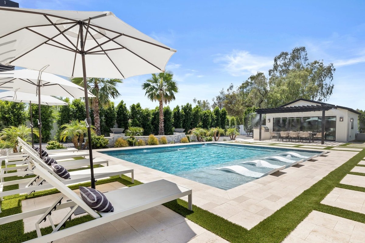 *New* Multi-Million Resort-Style Home w/Pickleball gallery image 5